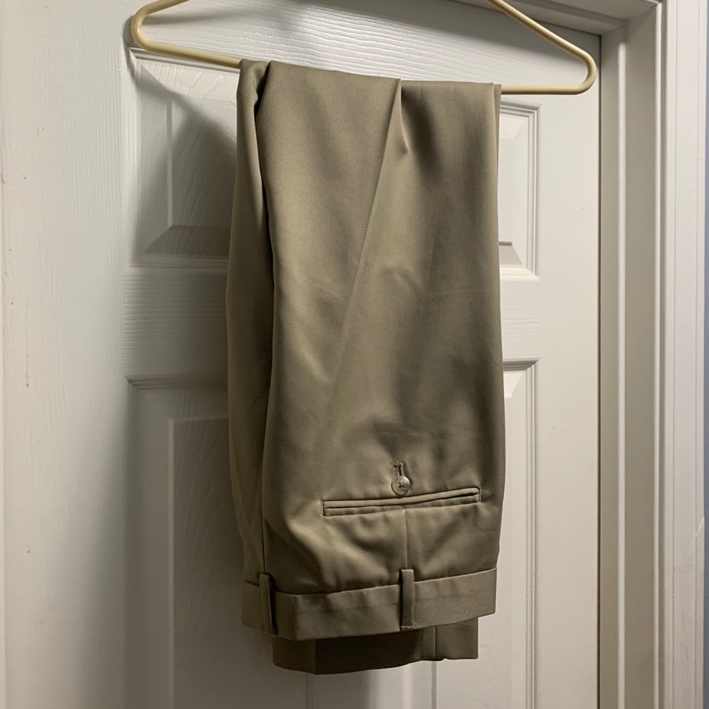 Van Heusen dress pants 33X32